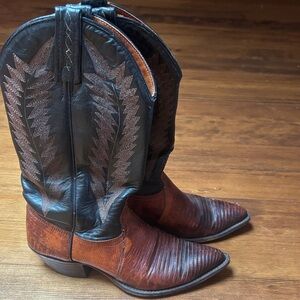 Two-Tone Leather Western Cowboy Boots - Brown & Black womens 6.5-7